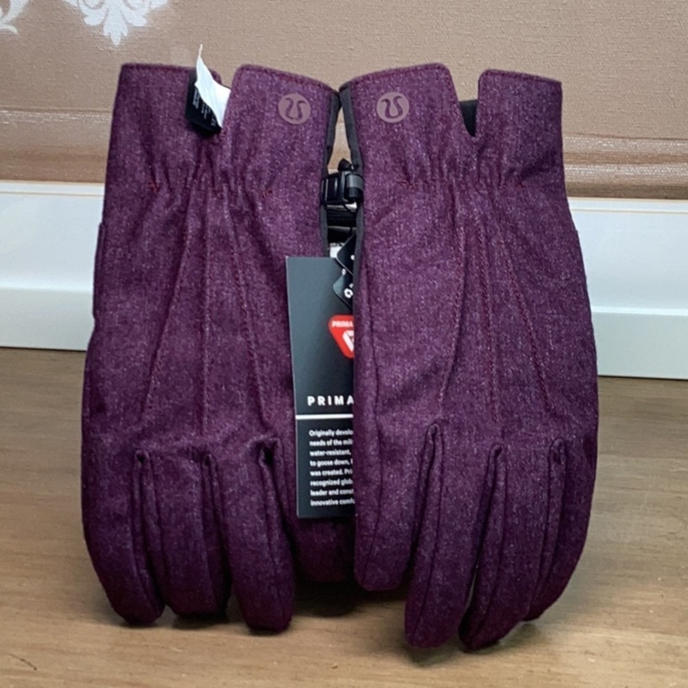 Woman's Purple Gloves
